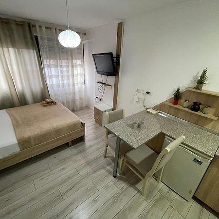 Downtown Modern Studio Apartment Тирана Екстериор снимка