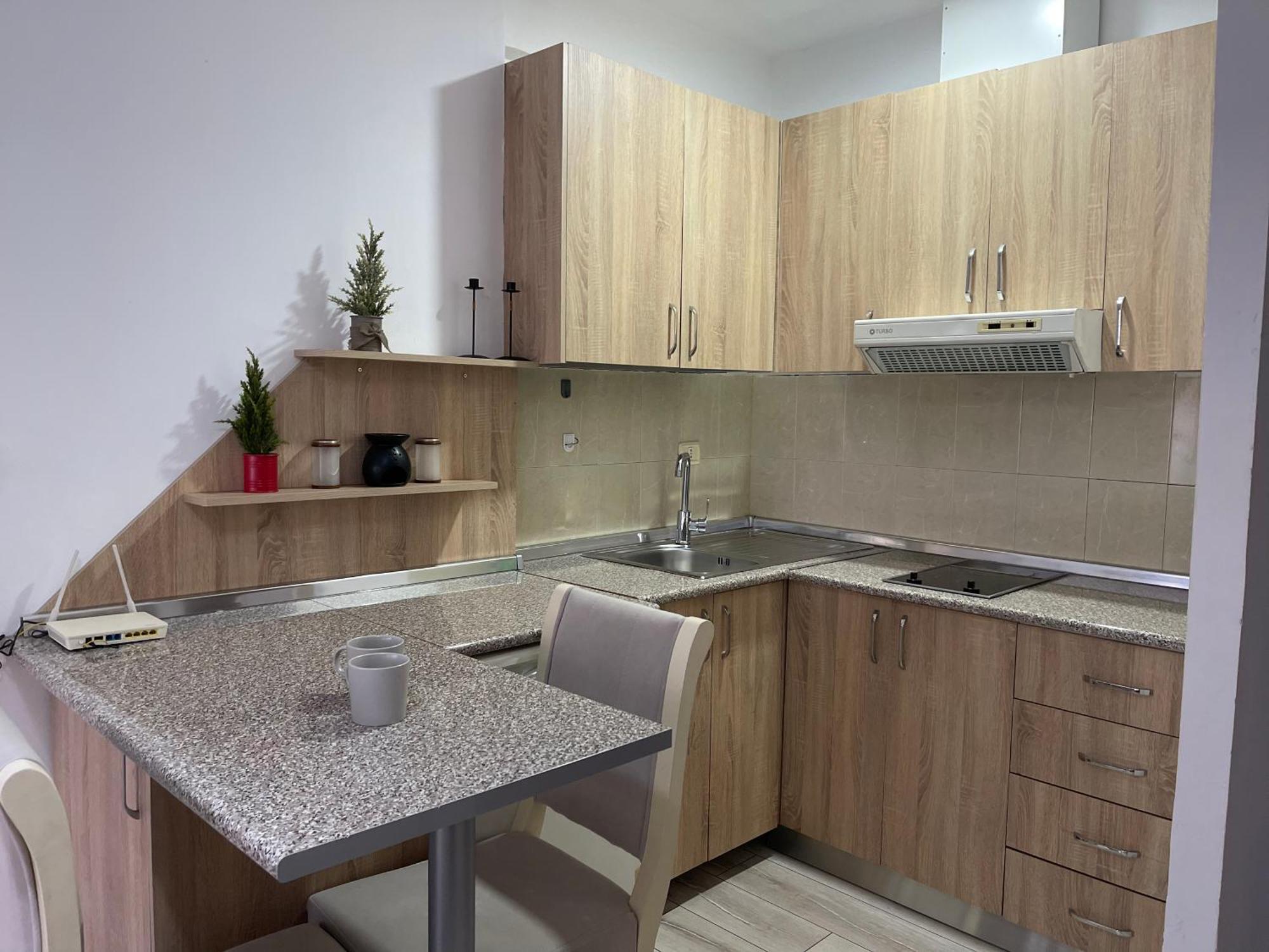 Downtown Modern Studio Apartment Тирана Екстериор снимка