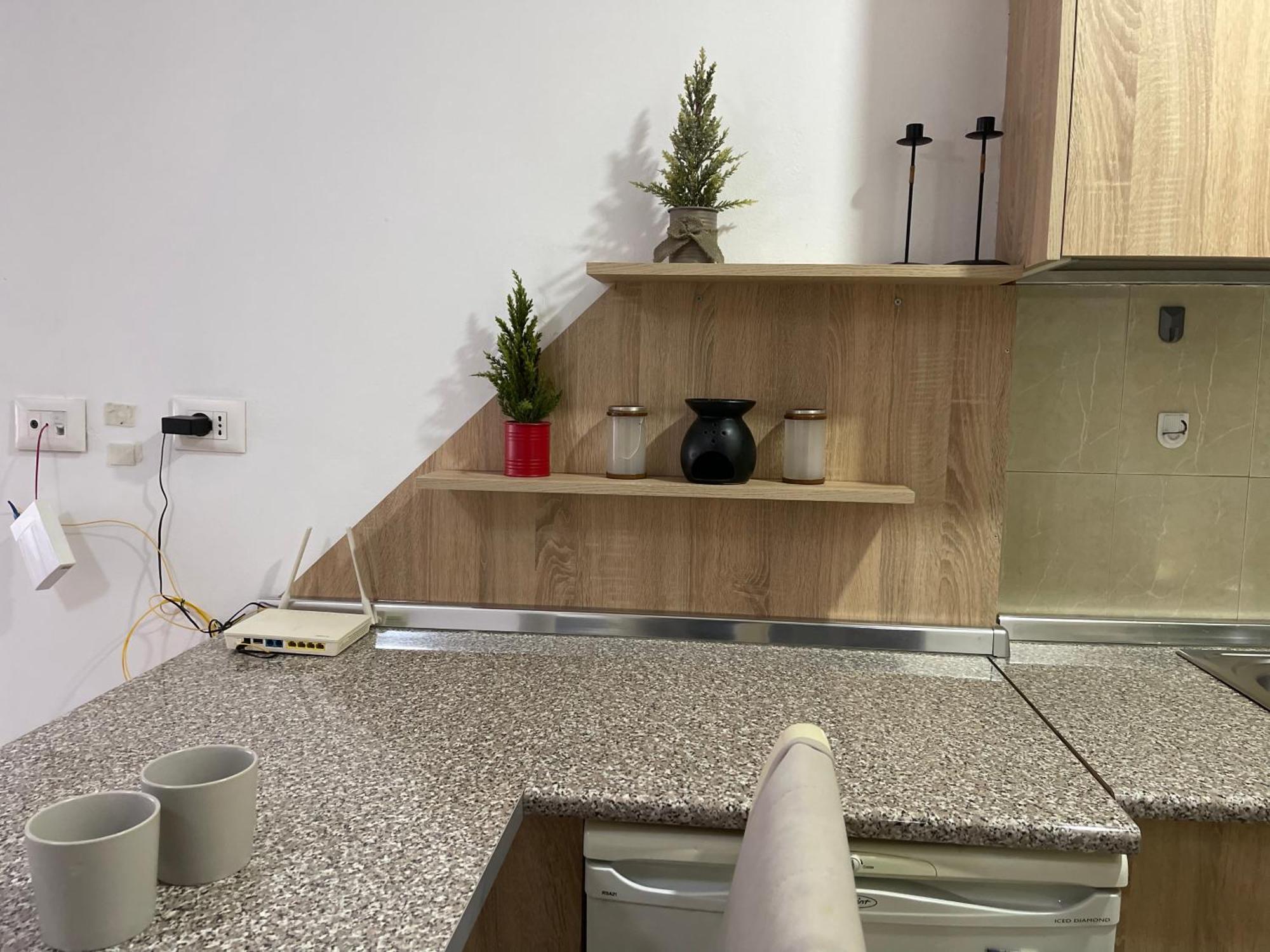 Downtown Modern Studio Apartment Тирана Екстериор снимка